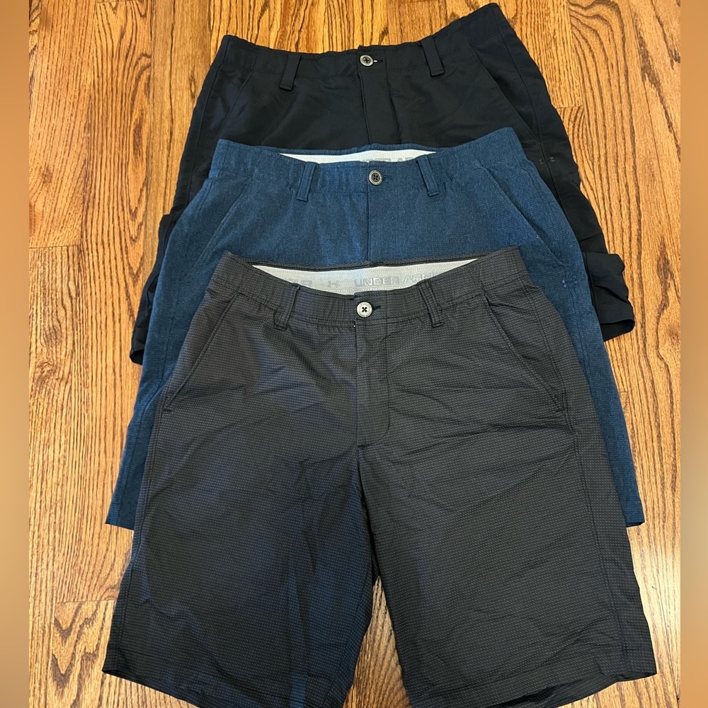 Under Armour Mens golf shorts. Worn on one vacation.